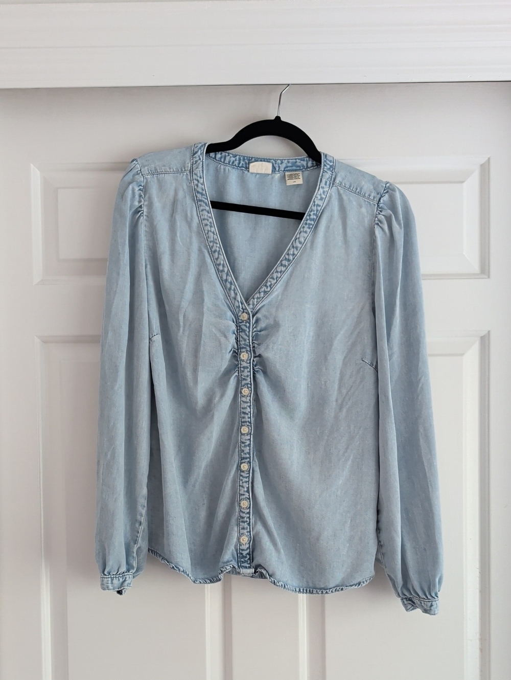 Levi's Light Blue Denim Button-Front Women's Shirt